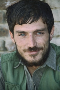 A Pashtun man (Indo-Iranian). The Pashtun of northwestern Pakistan and southern and eastern Afghanistan are another Indo-European-speaking people, who also carry the European Steppe component at high percentages. Pashtun individuals have been observed to bear Yamnaya-related ancestry at frequencies of up to 40%.