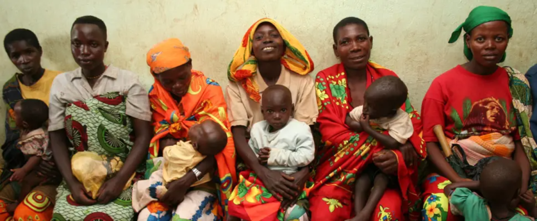 Tutsi women and children-Bantu-382
