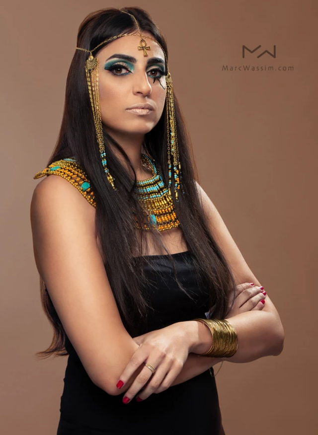 An Egyptian woman (Egyptian).