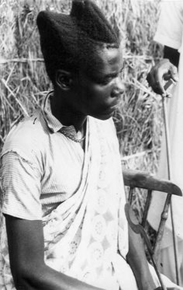 tutsi-bantu-man-382