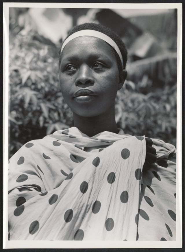 tutsi-woman-bantu-879